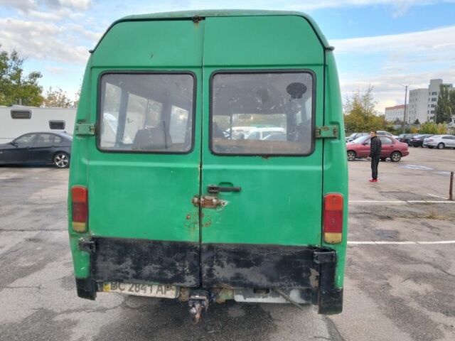 Зеленый Мерседес 220, объемом двигателя 0 л и пробегом 266 тыс. км за 799 $, фото 4 на Automoto.ua