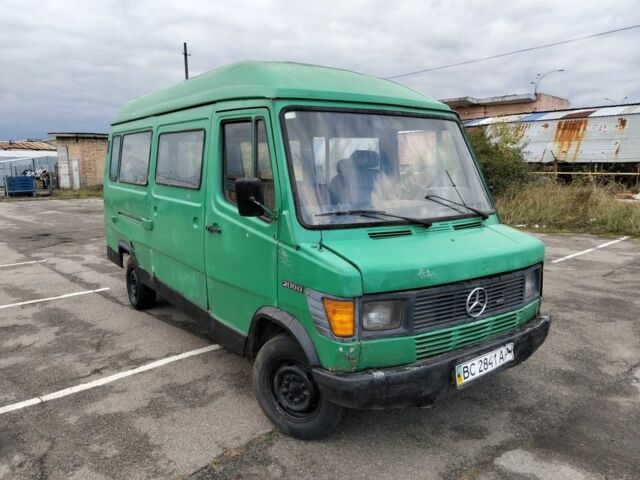 Зеленый Мерседес 220, объемом двигателя 0 л и пробегом 266 тыс. км за 799 $, фото 1 на Automoto.ua