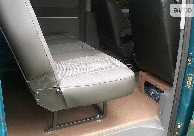 Зеленый Мерседес 220, объемом двигателя 2.2 л и пробегом 400 тыс. км за 11500 $, фото 8 на Automoto.ua