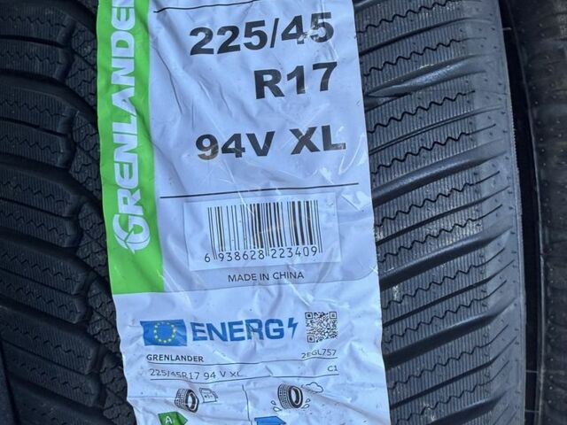 Зеленый Мерседес 220, объемом двигателя 2.2 л и пробегом 450 тыс. км за 1800 $, фото 6 на Automoto.ua