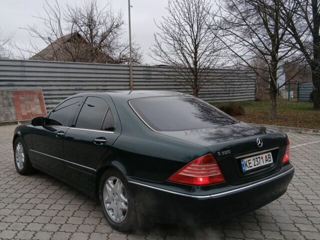 Зеленый Мерседес 220, объемом двигателя 3.5 л и пробегом 300 тыс. км за 6700 $, фото 3 на Automoto.ua