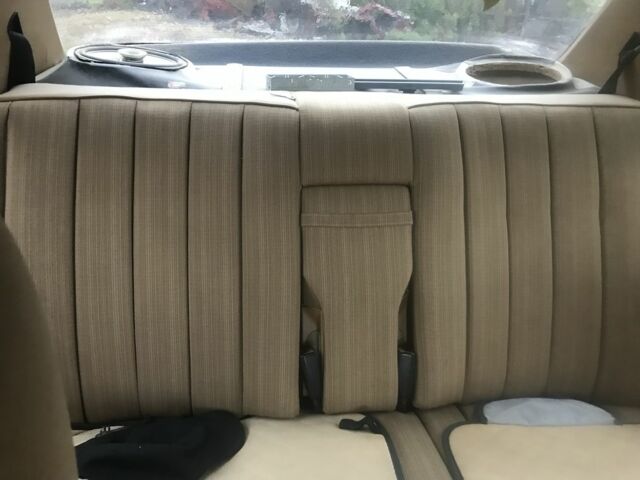 Белый Мерседес 230, объемом двигателя 2.3 л и пробегом 250 тыс. км за 1300 $, фото 2 на Automoto.ua