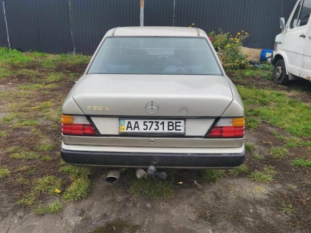 Бежевий Мерседес 230, об'ємом двигуна 2.3 л та пробігом 3 тис. км за 1800 $, фото 1 на Automoto.ua