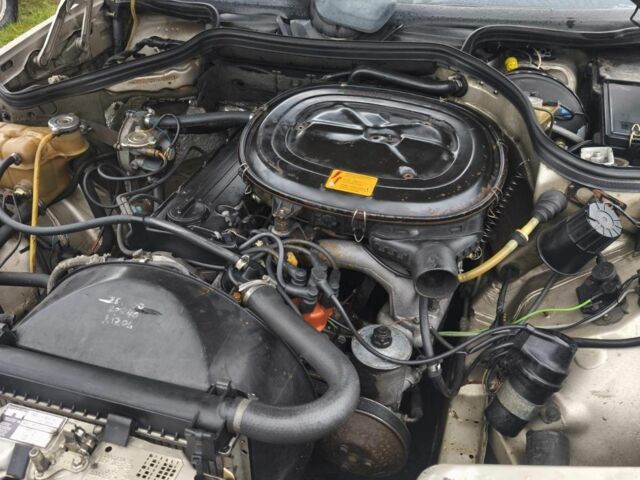 Бежевий Мерседес 230, об'ємом двигуна 2.3 л та пробігом 3 тис. км за 1800 $, фото 5 на Automoto.ua