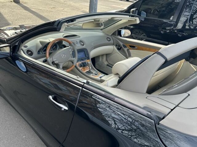 Мерседес 230 2005 в Кривом Роге на Automoto.ua Черный Мерседес 230, объемом двигателя 3.5 л и пробегом 200 тыс. км за 15000 $, фото 7 на Automoto.ua