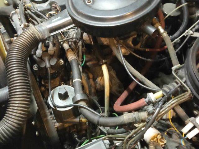 Черный Мерседес 230, объемом двигателя 2.3 л и пробегом 423 тыс. км за 1000 $, фото 7 на Automoto.ua