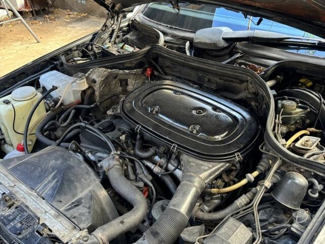 Черный Мерседес 230, объемом двигателя 2.3 л и пробегом 500 тыс. км за 1750 $, фото 7 на Automoto.ua