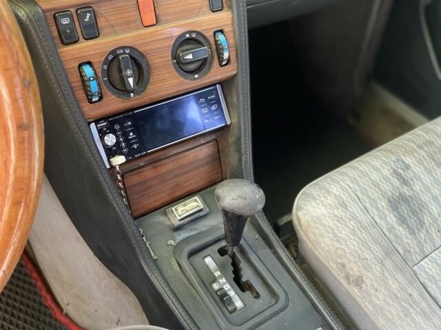 Чорний Мерседес 230, об'ємом двигуна 2.3 л та пробігом 3 тис. км за 1544 $, фото 7 на Automoto.ua