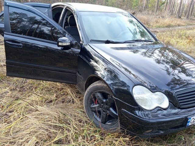 Черный Мерседес 230, объемом двигателя 1.8 л и пробегом 111 тыс. км за 4500 $, фото 8 на Automoto.ua