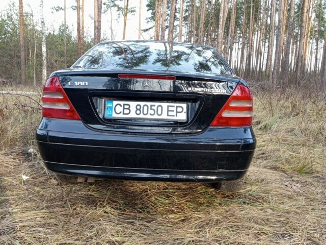 Черный Мерседес 230, объемом двигателя 1.8 л и пробегом 111 тыс. км за 4500 $, фото 1 на Automoto.ua