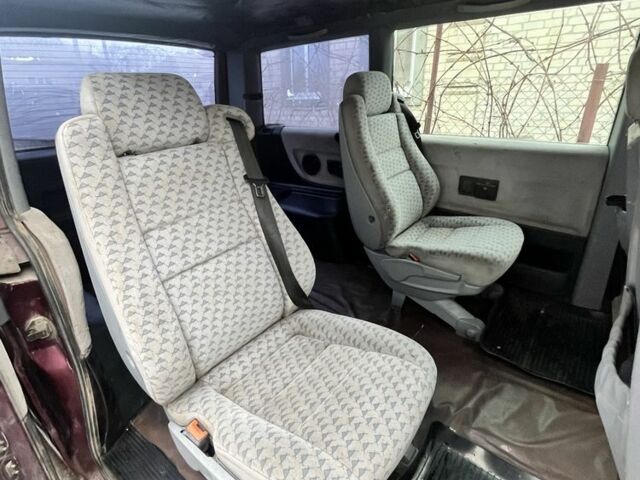 Красный Мерседес 230, объемом двигателя 2.3 л и пробегом 3 тыс. км за 3400 $, фото 9 на Automoto.ua