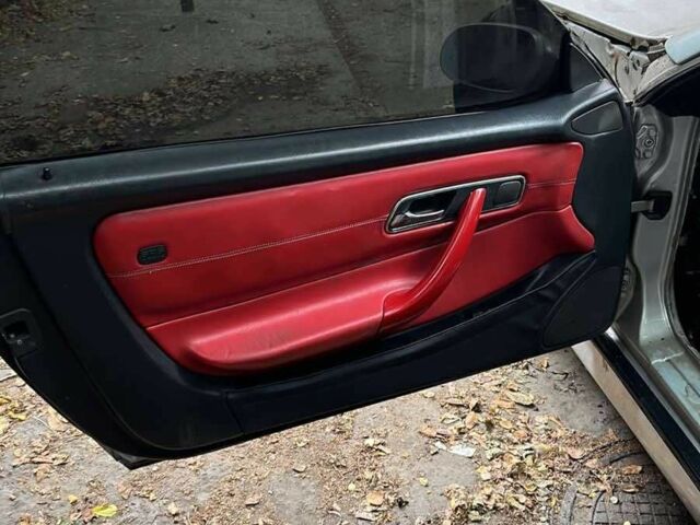 Серый Мерседес 230, объемом двигателя 2.3 л и пробегом 180 тыс. км за 2500 $, фото 3 на Automoto.ua