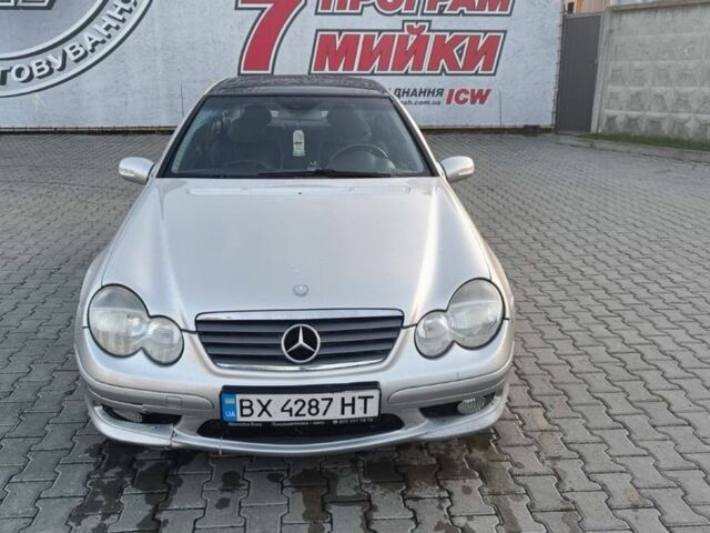 Серый Мерседес 230, объемом двигателя 2.3 л и пробегом 162 тыс. км за 4250 $, фото 1 на Automoto.ua