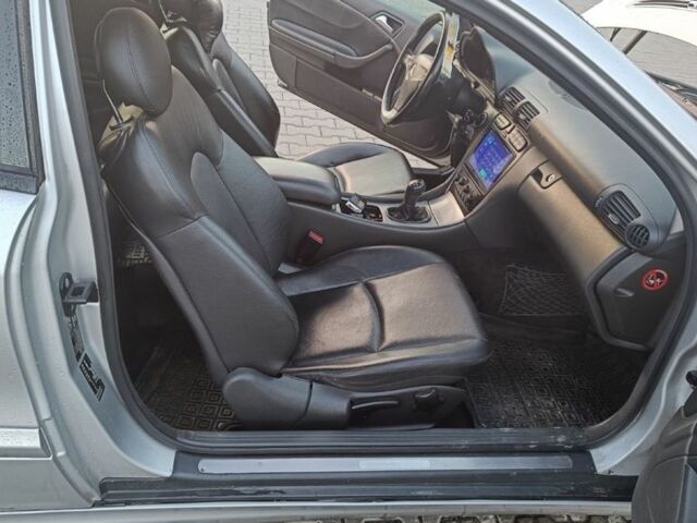 Серый Мерседес 230, объемом двигателя 2.3 л и пробегом 162 тыс. км за 4250 $, фото 10 на Automoto.ua