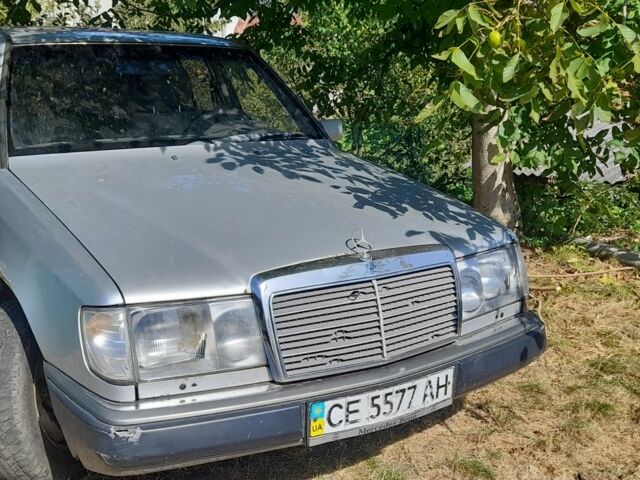 Серый Мерседес 230, объемом двигателя 2.3 л и пробегом 374 тыс. км за 1300 $, фото 9 на Automoto.ua