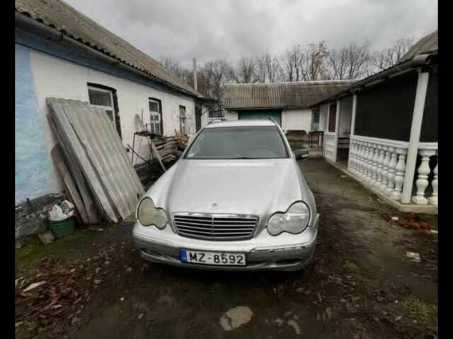 Сірий Мерседес 230, об'ємом двигуна 2.4 л та пробігом 300 тис. км за 1800 $, фото 7 на Automoto.ua