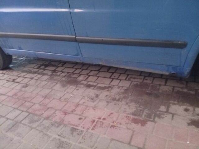 Синий Мерседес 230, объемом двигателя 2.3 л и пробегом 2 тыс. км за 3500 $, фото 9 на Automoto.ua