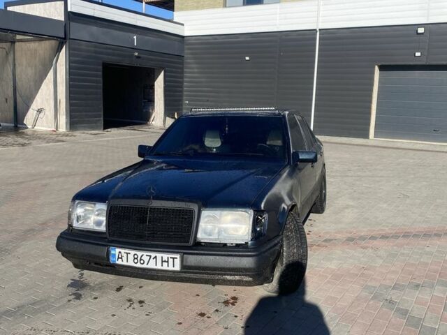 Синий Мерседес 230, объемом двигателя 2.3 л и пробегом 269 тыс. км за 2100 $, фото 1 на Automoto.ua