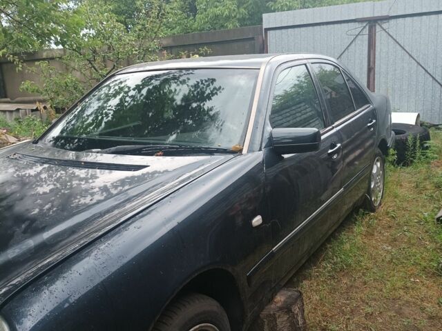 Синий Мерседес 230, объемом двигателя 0 л и пробегом 1 тыс. км за 700 $, фото 1 на Automoto.ua