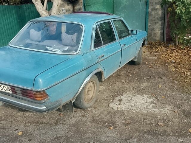 Синій Мерседес 230, об'ємом двигуна 2 л та пробігом 1 тис. км за 700 $, фото 2 на Automoto.ua