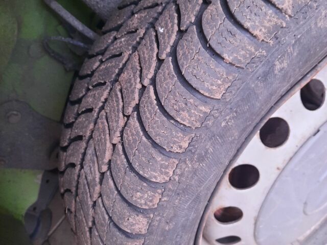 Зеленый Мерседес 230, объемом двигателя 0 л и пробегом 360 тыс. км за 4500 $, фото 7 на Automoto.ua