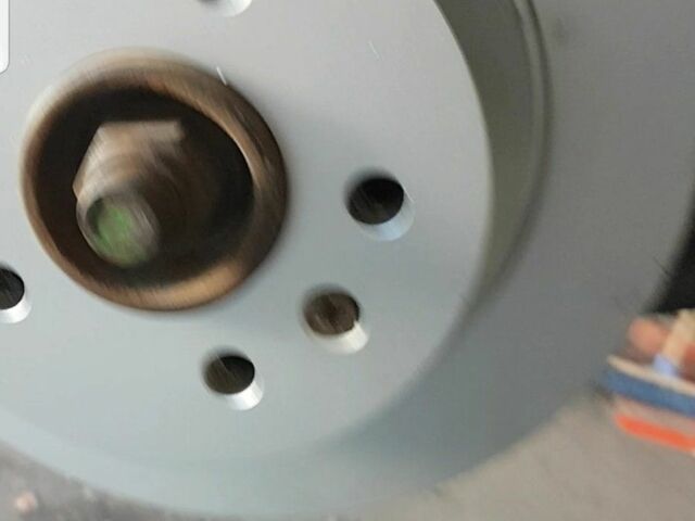 Зеленый Мерседес 230, объемом двигателя 2.3 л и пробегом 380 тыс. км за 4300 $, фото 3 на Automoto.ua