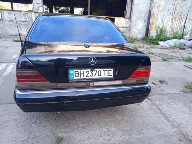 Черный Мерседес 240, объемом двигателя 3 л и пробегом 555 тыс. км за 7000 $, фото 8 на Automoto.ua