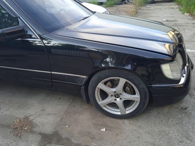 Черный Мерседес 240, объемом двигателя 3 л и пробегом 555 тыс. км за 7000 $, фото 2 на Automoto.ua