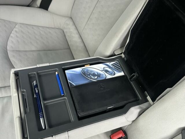 Чорний Мерседес 240, об'ємом двигуна 2.6 л та пробігом 306 тис. км за 5500 $, фото 19 на Automoto.ua