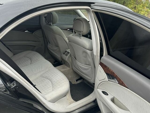 Чорний Мерседес 240, об'ємом двигуна 2.6 л та пробігом 306 тис. км за 5500 $, фото 11 на Automoto.ua