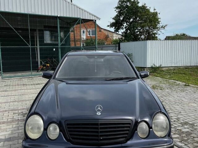 Фіолетовий Мерседес 240, об'ємом двигуна 2.7 л та пробігом 370 тис. км за 3000 $, фото 7 на Automoto.ua