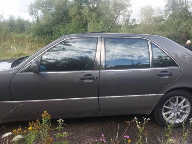 Серый Мерседес 240, объемом двигателя 4.2 л и пробегом 240 тыс. км за 7250 $, фото 7 на Automoto.ua