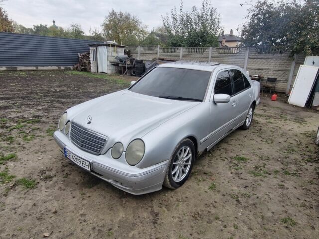 Серый Мерседес 240, объемом двигателя 2.4 л и пробегом 321 тыс. км за 1999 $, фото 5 на Automoto.ua
