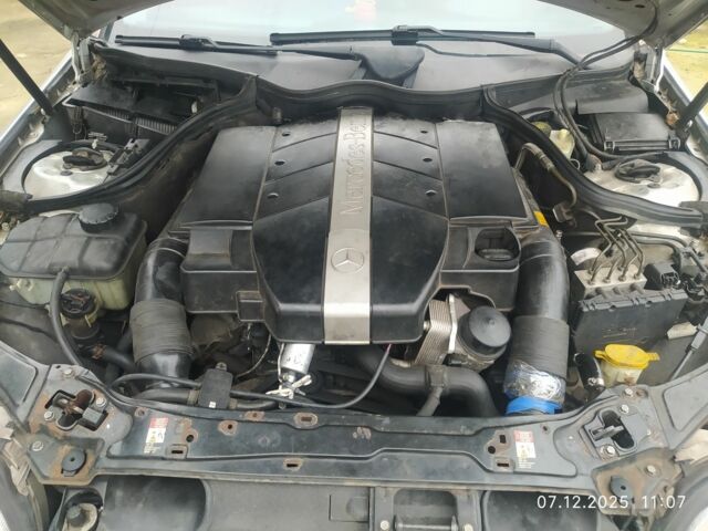 Серый Мерседес 240, объемом двигателя 2.6 л и пробегом 450 тыс. км за 1700 $, фото 7 на Automoto.ua