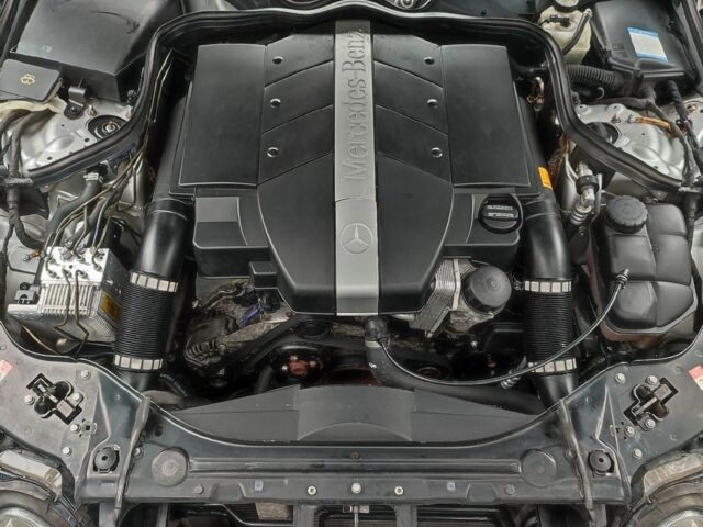 Серый Мерседес 240, объемом двигателя 2.6 л и пробегом 340 тыс. км за 5950 $, фото 6 на Automoto.ua