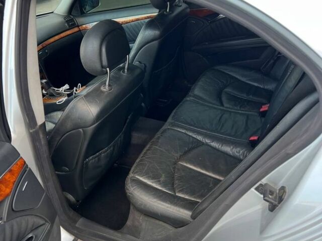 Сірий Мерседес 240, об'ємом двигуна 2.8 л та пробігом 316 тис. км за 5400 $, фото 6 на Automoto.ua