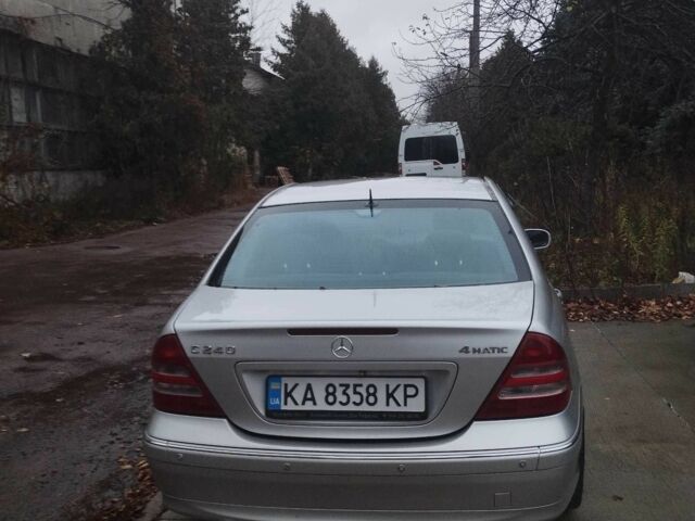 Сірий Мерседес 240, об'ємом двигуна 2.6 л та пробігом 300 тис. км за 6500 $, фото 4 на Automoto.ua