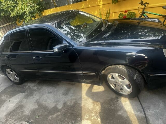 Синій Мерседес 240, об'ємом двигуна 2.6 л та пробігом 2 тис. км за 4000 $, фото 6 на Automoto.ua