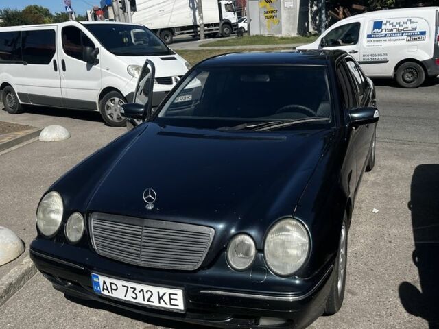 Синій Мерседес 240, об'ємом двигуна 2.6 л та пробігом 2 тис. км за 4000 $, фото 2 на Automoto.ua