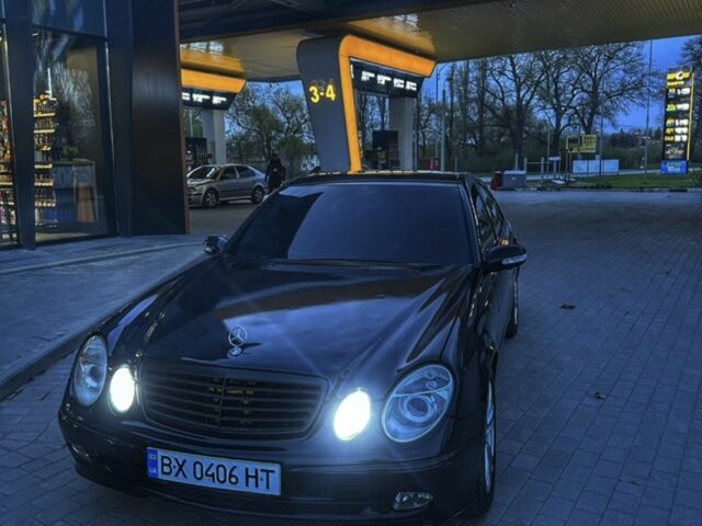 Синій Мерседес 240, об'ємом двигуна 2.6 л та пробігом 320 тис. км за 5200 $, фото 1 на Automoto.ua