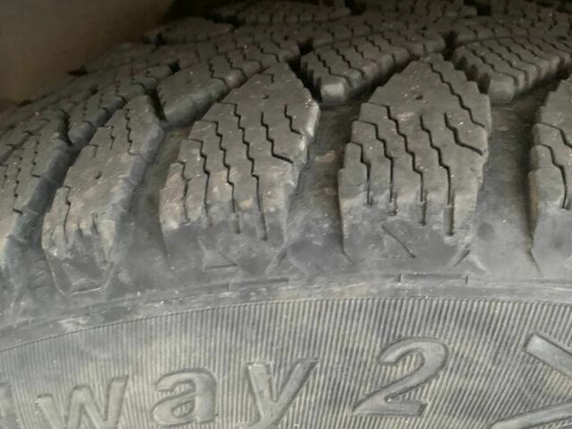 Синій Мерседес 240, об'ємом двигуна 2.4 л та пробігом 400 тис. км за 2350 $, фото 7 на Automoto.ua