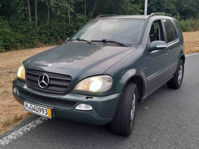 Зеленый Мерседес 240, объемом двигателя 3 л и пробегом 270 тыс. км за 4600 $, фото 7 на Automoto.ua