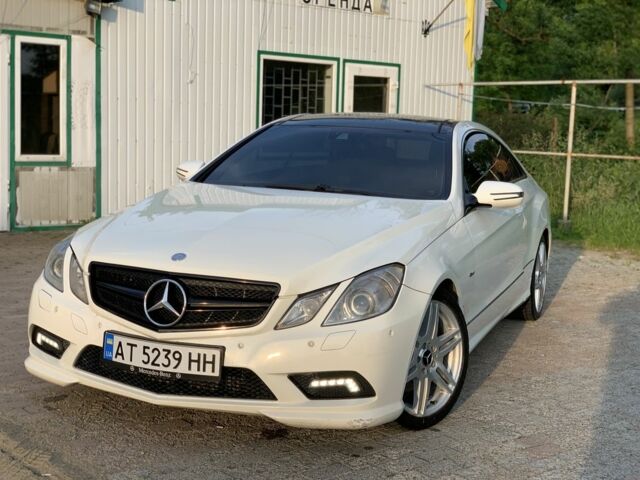 Білий Мерседес 250, об'ємом двигуна 2.1 л та пробігом 265 тис. км за 12999 $, фото 4 на Automoto.ua