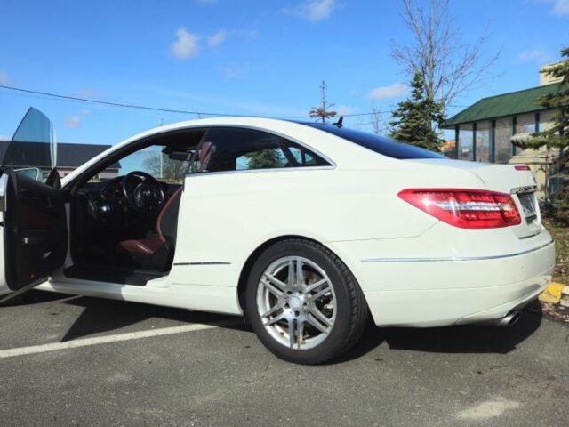 Белый Мерседес 250, объемом двигателя 1.8 л и пробегом 169 тыс. км за 12200 $, фото 1 на Automoto.ua