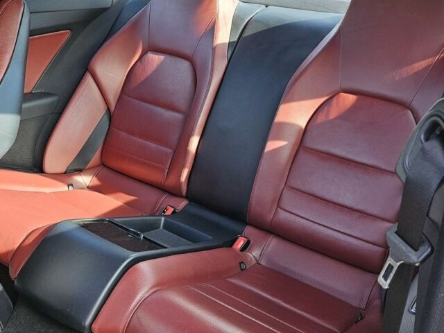 Белый Мерседес 250, объемом двигателя 1.8 л и пробегом 169 тыс. км за 12200 $, фото 4 на Automoto.ua