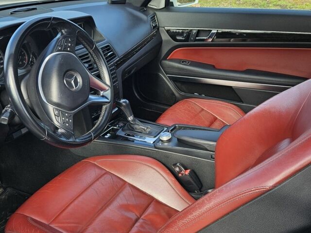 Белый Мерседес 250, объемом двигателя 1.8 л и пробегом 169 тыс. км за 12200 $, фото 7 на Automoto.ua