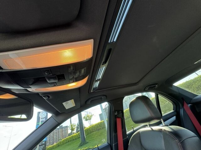 Белый Мерседес 250, объемом двигателя 1.8 л и пробегом 179 тыс. км за 12497 $, фото 7 на Automoto.ua