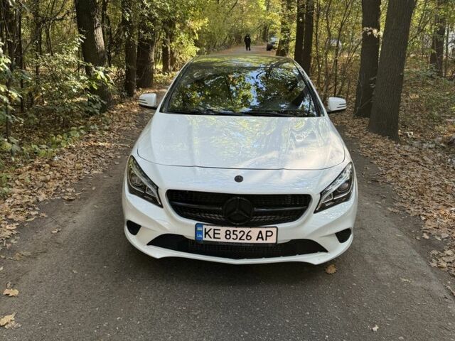 Білий Мерседес 250, об'ємом двигуна 2 л та пробігом 236 тис. км за 13999 $, фото 2 на Automoto.ua