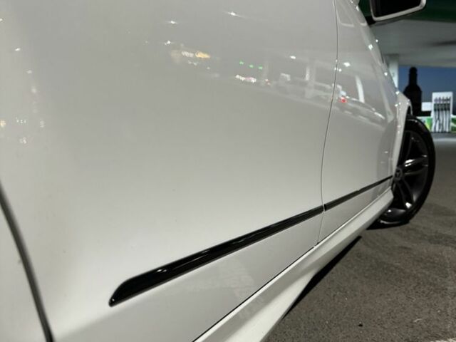 Белый Мерседес 250, объемом двигателя 1.8 л и пробегом 154 тыс. км за 14250 $, фото 2 на Automoto.ua