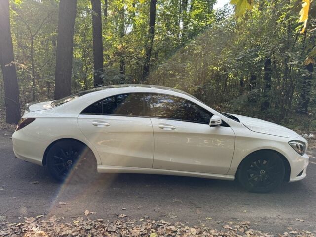 Білий Мерседес 250, об'ємом двигуна 2 л та пробігом 236 тис. км за 13999 $, фото 7 на Automoto.ua